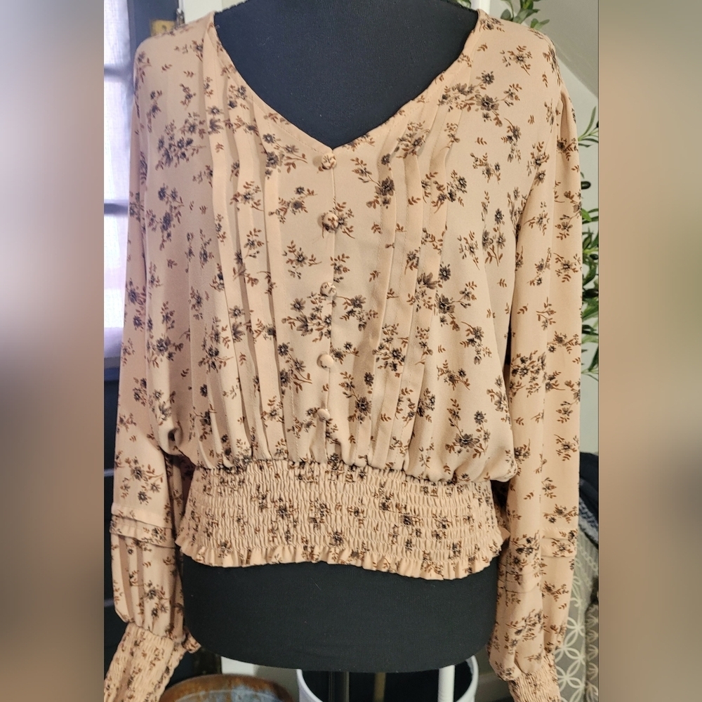 BLU PEPPER Floral Long Sleeve Mauve Cropped Smocked Top Size Large